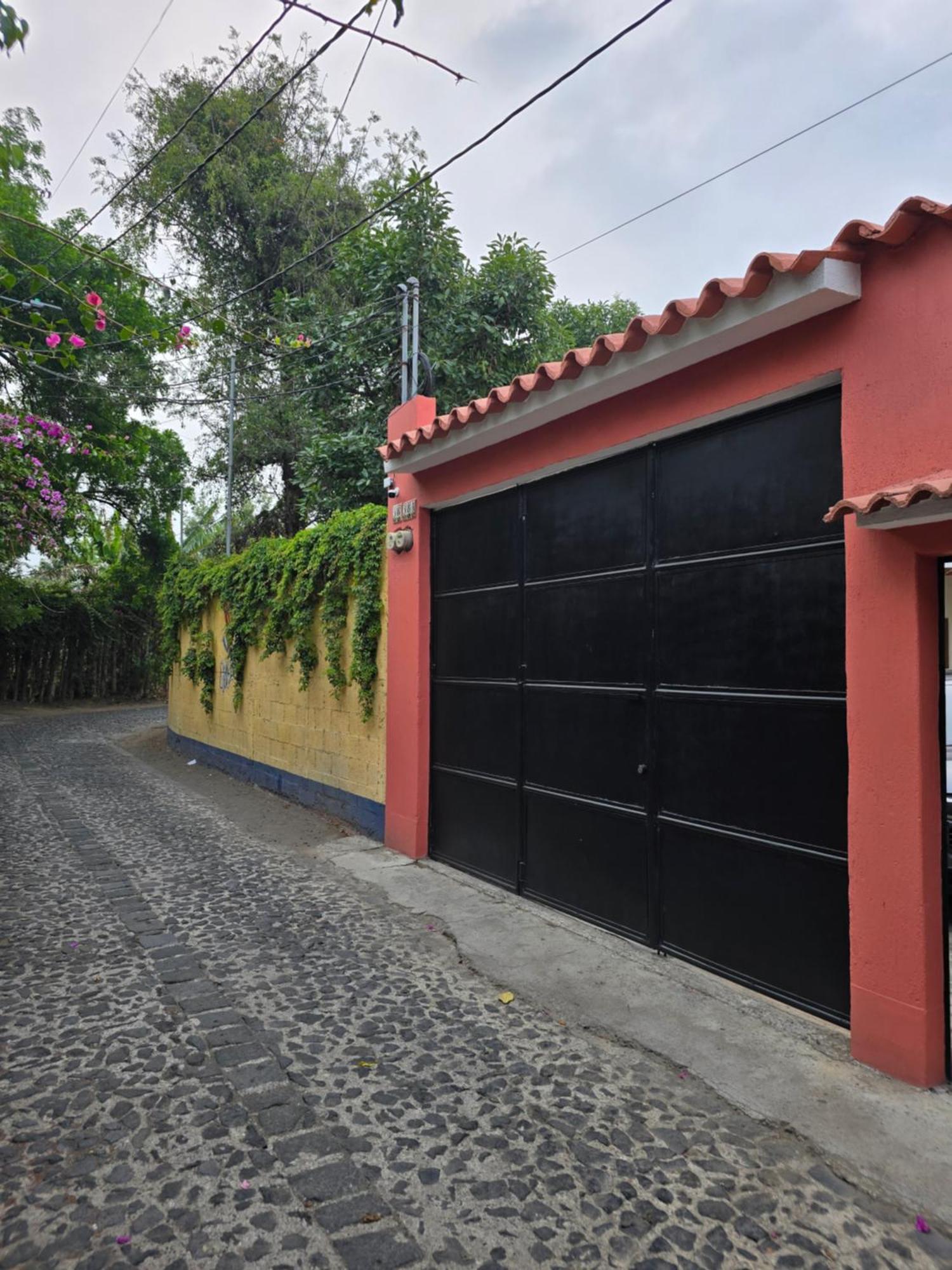 Casa Nazareno Aparthotel Antigua Exterior foto
